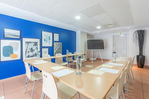 Appart’City Confort La Ciotat – Côté Port - image 12