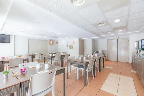 Appart’City Confort La Ciotat – Côté Port - image 2