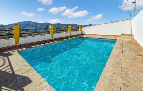 Beautiful Home In Almchar With Wifi, Private Swimming Pool And 6 Bedrooms