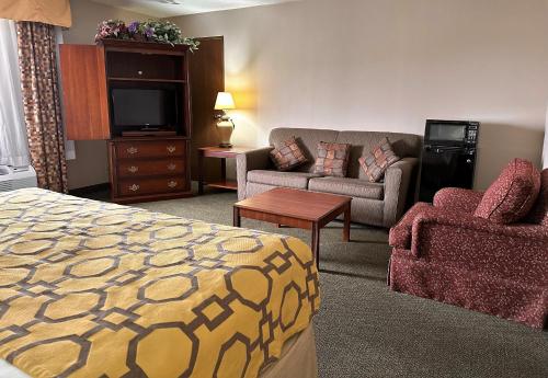 Baymont by Wyndham Corydon - image 13