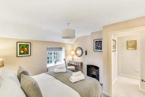 Brand Hill Cottage with Hot Tub in Woodhouse Eaves
