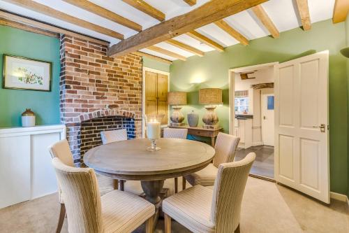 Iekārtas, Brand Hill Cottage with Hot Tub in Woodhouse Eaves