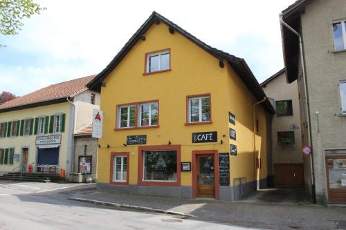 Zunanjost, A CÔTE (A COTE) in Val-De-Travers