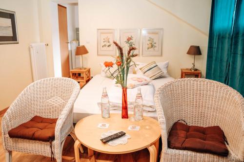2 bedrooms, 2 beds