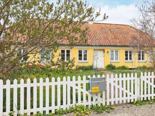  11 person holiday home in r sk bing in Ærøskøbing