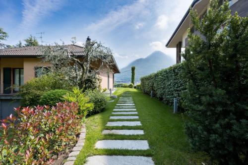 Villa Vittoria with private seasonal heated pool & shared sauna - Bellagio Village Residence