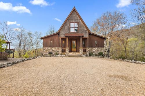 Birch and Squirrel Lodge in Banner Elk, USA