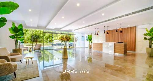 JRR Stays - JVC Bloom Tower B608 Elegant Studio Sleeps 2 - image 11