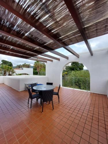 Apartment with Garden View