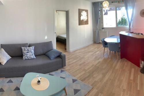 LE RICHELIEU- cosy 2 pers -Villeurbanne