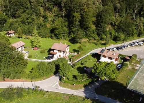  Casa Dazio, Ferienwohnung in Mezzolago