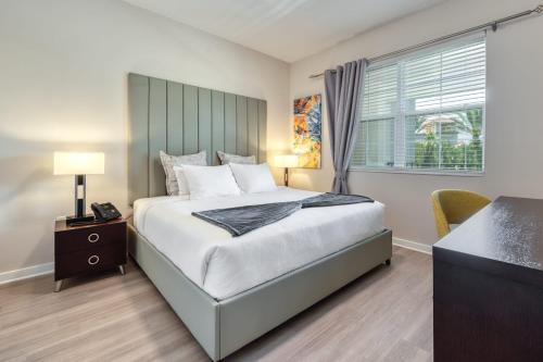 Brand new 3 bedrooms condo just beside Universal parks - image 7