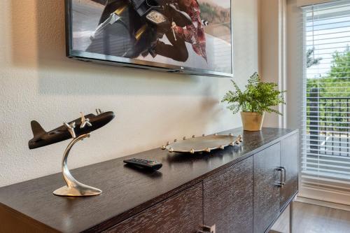 Brand new 3 bedrooms condo just beside Universal parks - main image