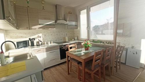 Apartment Dream, Praga
