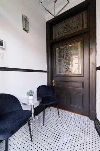 Villa Dante By Denstays in Rosemont-La Petite-Patrie