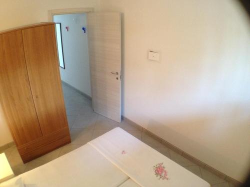Small One-Bedroom Apartment (4 Adults) image 7
