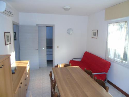 Two-Bedroom Apartment (5 Adults) image 10