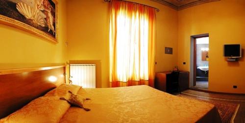 La Luna Guest House - image 3