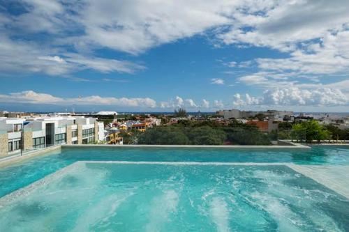ANAH Downtown, a few steps from the beach and the 5th avenue.