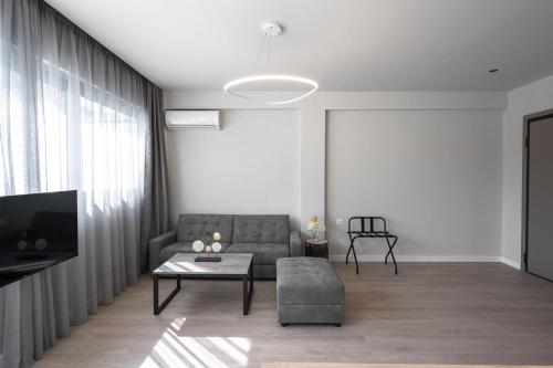 #Luxlikehome Lux Locals 2