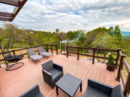 Erkély/terasz, Cabana Galaxy A Frame by Cabanele Galaxy in Vulcana De Sus