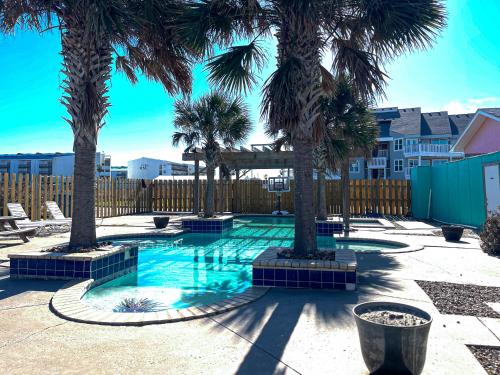MIBB10 The Hidden Gem of Port A Secluded Condo with Community Pool, Boardwalk and Beach Access in Mustang Beach, USA