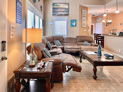 MIBB10 The Hidden Gem of Port A Secluded Condo with Community Pool, Boardwalk and Beach Access in Mustang Beach, USA