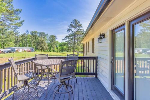 Sleeps 8, Lake Lanier Hidden Gem