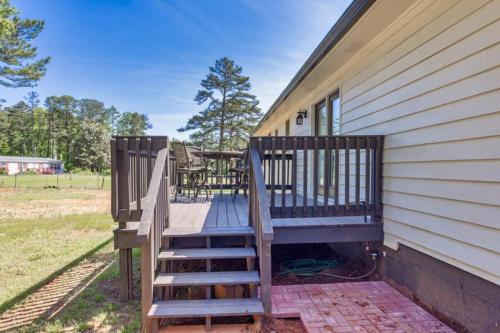 Sleeps 8, Lake Lanier Hidden Gem