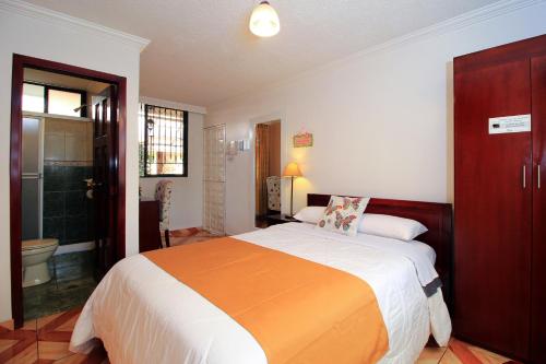 Queen Room image 1