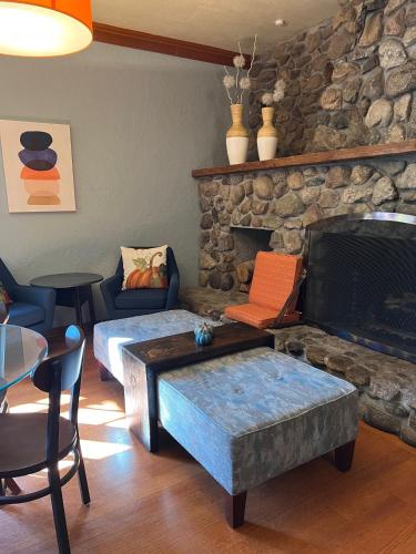The La Conner Inn - 로비
