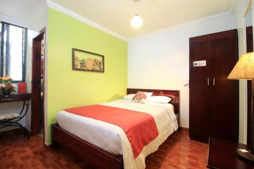 Single Room image 1