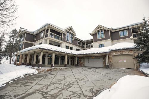 Riverbend Centennial Run Condo: Ski In/Out - image 5
