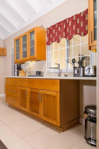 Choose To Be Happy at The Palms Richmond Estates Villa #170 - 3-BR w Pool in Plantation Village