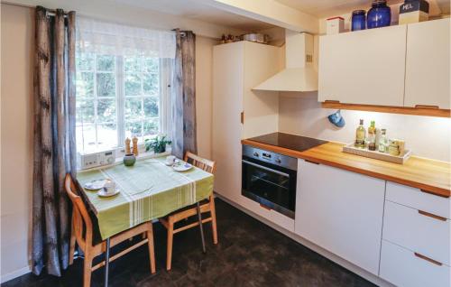 Kjøkken, Lovely Home In Farsund With Wifi in Farsund