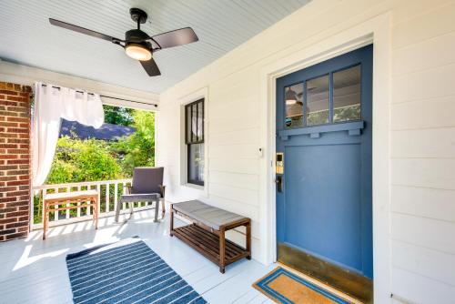 Updated Atlanta Getaway with Yard about 5 Mi to Downtown in Atlanta, USA