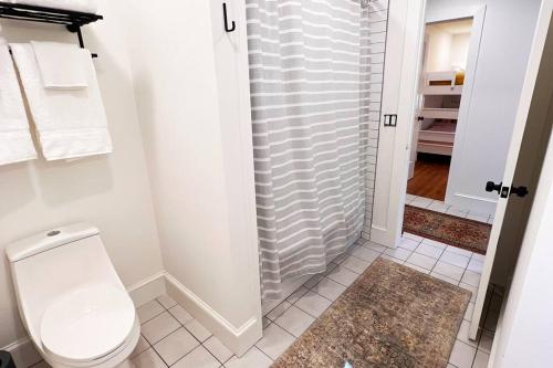 Mill House in Beautiful Downtown Jefferson Mill House in Beautiful Downtown Jefferson