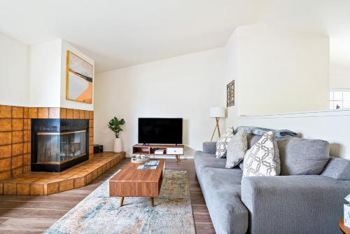 Groovy Getaway in Grover Beach