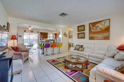 Palm Harbor Rental with Private Pool 3 Mi to Beach! in Palm Harbor, USA