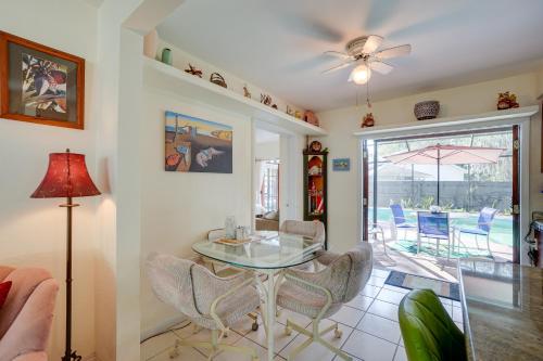 Palm Harbor Rental with Private Pool 3 Mi to Beach!