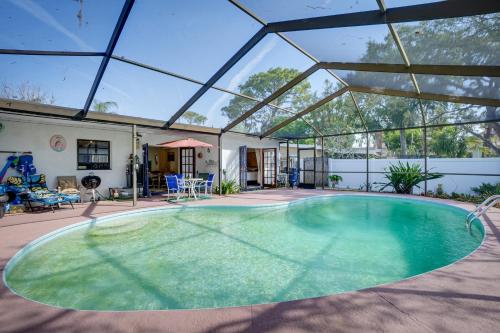 Palm Harbor Rental with Private Pool 3 Mi to Beach!