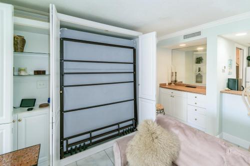 Ground Floor Convenient Gated Condo At Beach Sawgrass - Pet Friendly!!! in Ponte Vedra Beach, USA