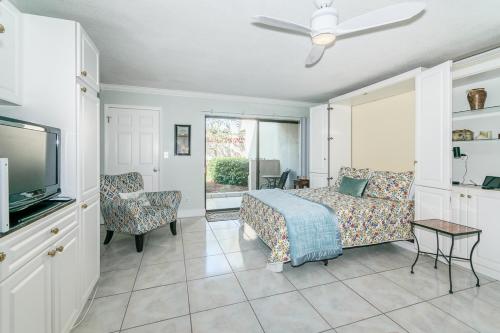 Ground Floor Convenient Gated Condo At Beach Sawgrass - Pet Friendly!!! in Ponte Vedra Beach, USA