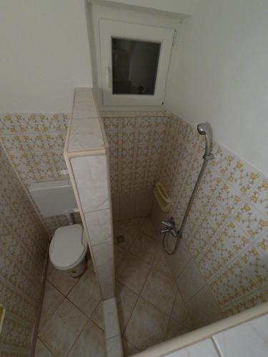 Two-Bedroom Apartment with Balcony and Sea View image 6