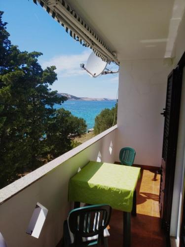 Two-Bedroom Apartment with Balcony and Sea View image 2