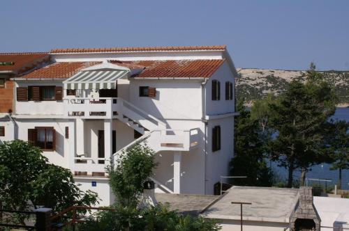  Apartments by the sea Stara Novalja, Pag - 4153 in Novalja