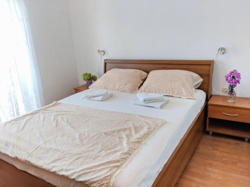 Two-Bedroom Apartment with Terrace image 6