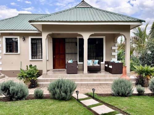 Villa with Garden View room in The Angelique Oasis