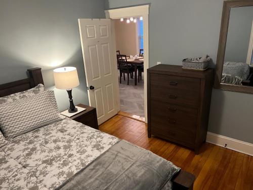 A new Renovated cozy three Bedrooms APT in Pawtucket (RI)