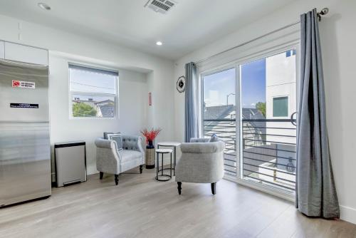 Modern Townhouses in Studio City, Los Angeles (photo 3)
